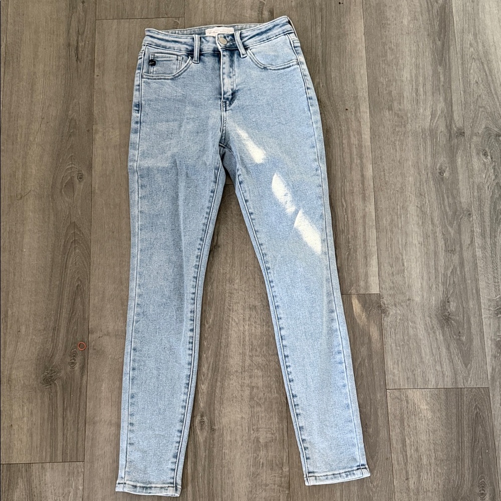 KanCan Light Wash Skinny Jeans